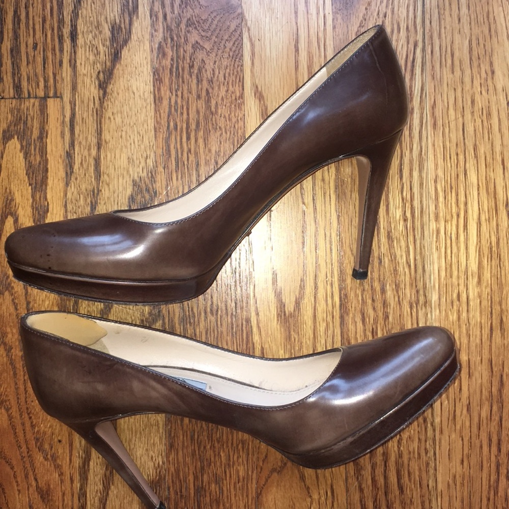 Prada Brown Leather Pumps, 37.5